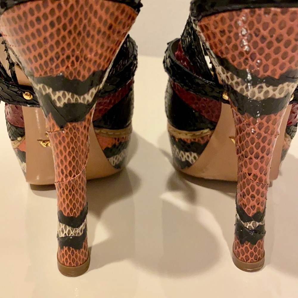 Prada Red and Black Python Skin Heels. - Picture 6 of 10